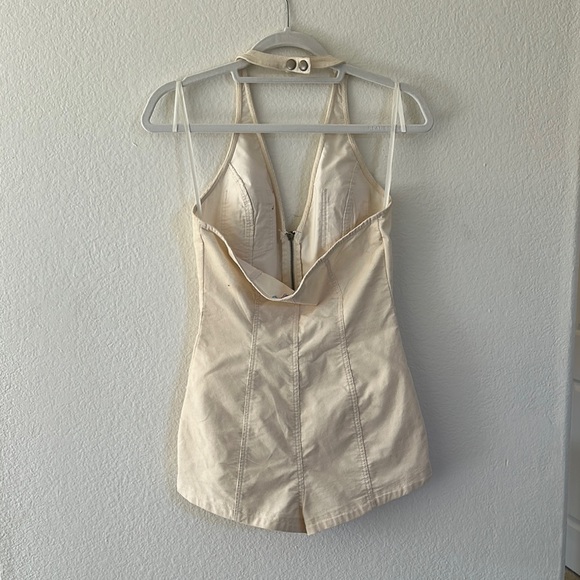 Urban Outfitters Cory Corduroy Halter Romper - Picture 3 of 4